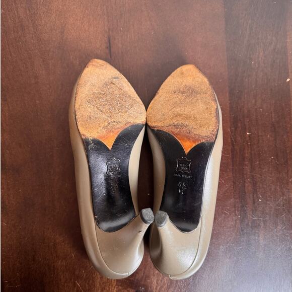 YSL Vintage Pointed Toe Pumps - Size 6.5 - Picture 7 of 7